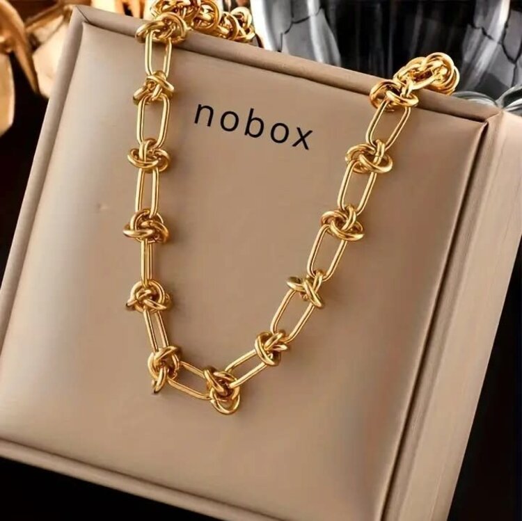 Large knot chain Necklace