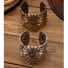 Vintage Daisy Cuff