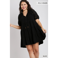 Umgee Linen Tiered Dress with V-Neck Ruffle Split Neck with Front Tie & Short Contrast Flower Sleeve Black XL
