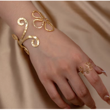Hollow Out Flower Bangle and Ring Set