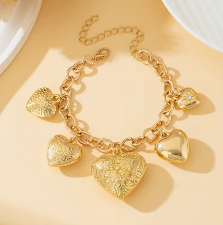 Chunky Heart Bracelet