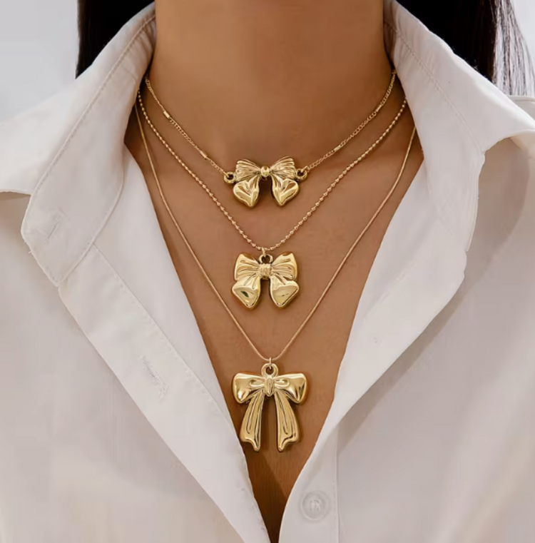 Layered Bow Pendant Necklace