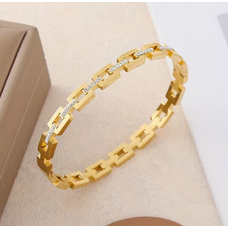 Square Link Design with Sparkling Stones Bracelet