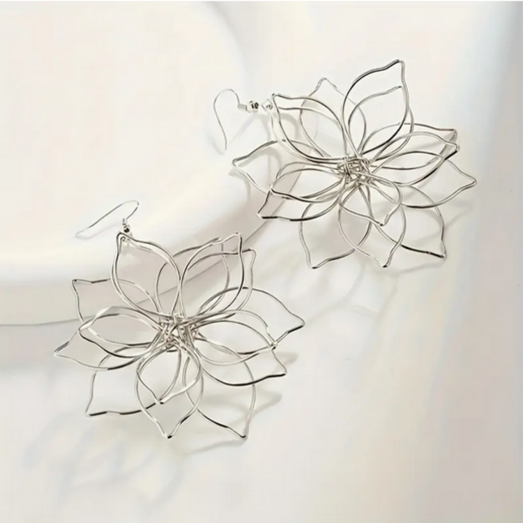 Hollow Flower Dangle Earrings