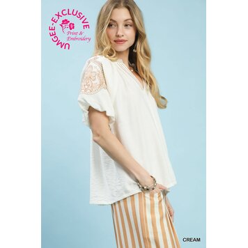 Umgee Embroidered Puff Sleeve Top