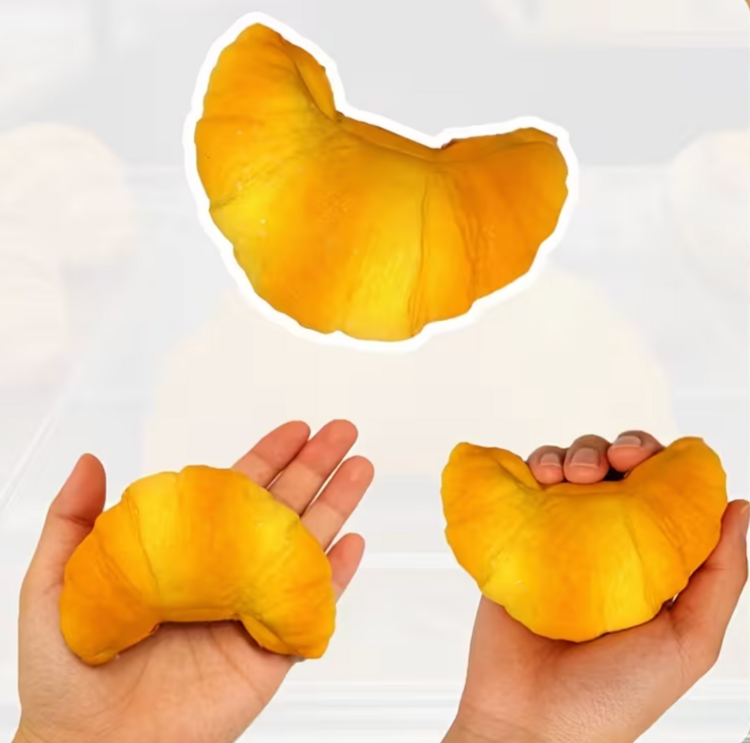 Croissant Squishy