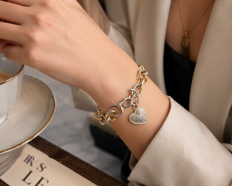 Chunky Chain O-Link Heart Bracelet