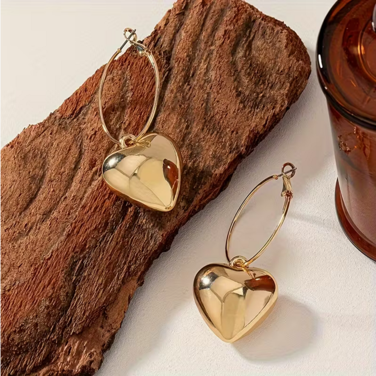 Heart Pendant C-shaped Earrings - Golden