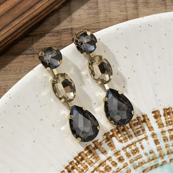 Elegant Colored Teardrop Earrings - Gray