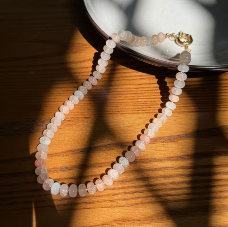 Ice Crack Natural Stone Beaded Chain Necklace - White