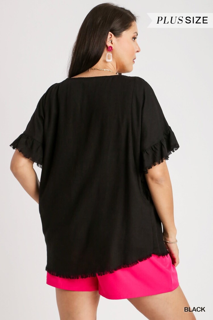 Umgee Linen Blend Short Ruffle Sleeve with Frayed Scoop Hem Black 1XL