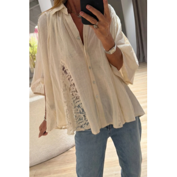 Sheer Lace Splicing Detail Bracelet Sleeve Loose Flowy Shirt