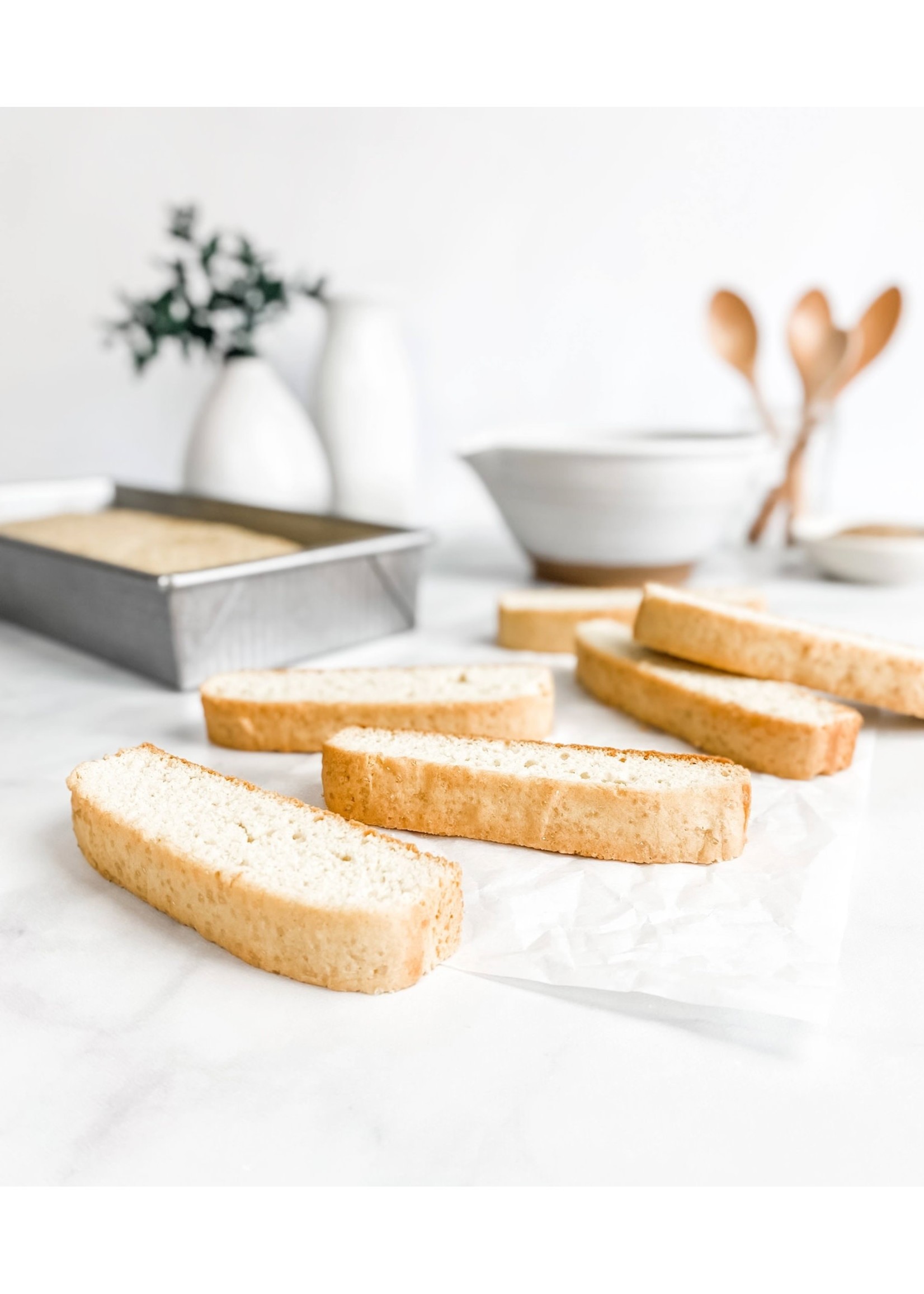 https://cdn.shoplightspeed.com/shops/617932/files/38776041/1652x2313x2/usa-pan-biscotti-pan.jpg