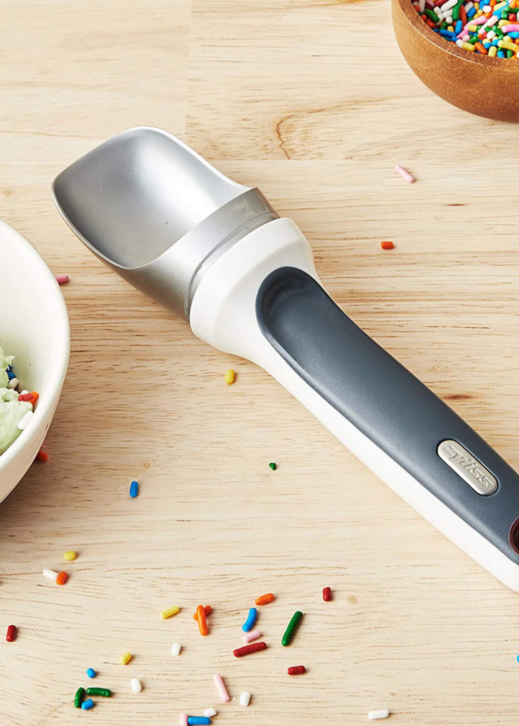 Zyliss Grey Ice Cream Right Scoop