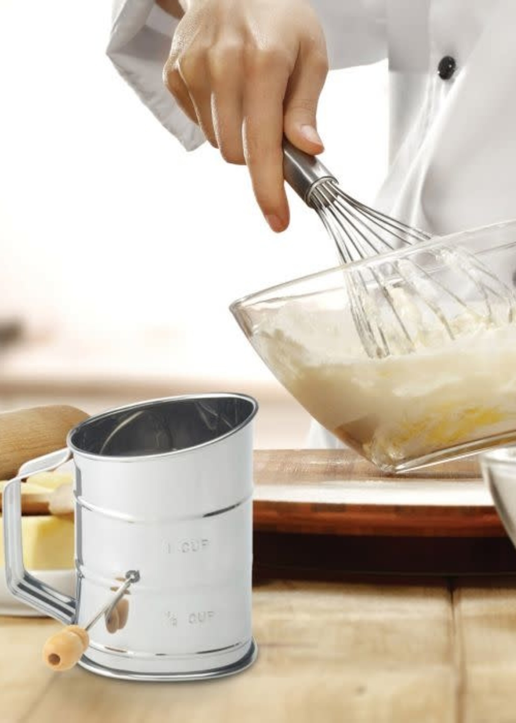 Hand Crank Sifter 1c.