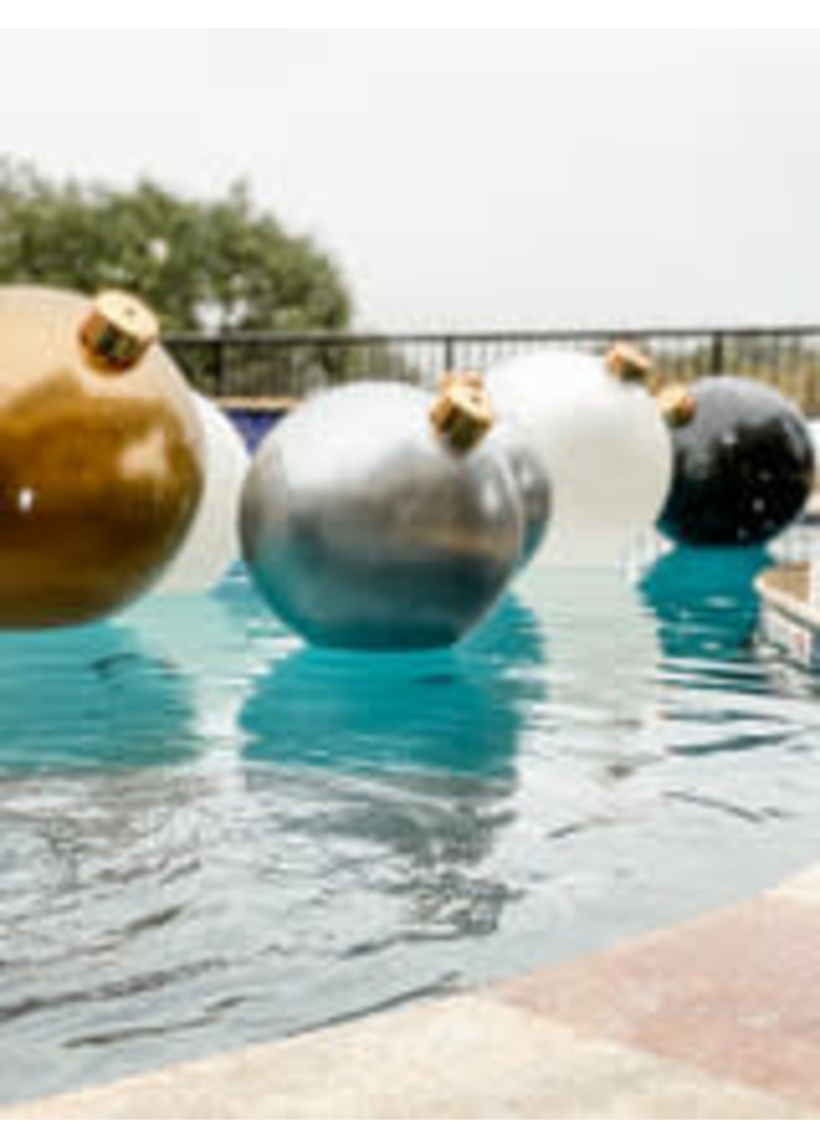 Holiball Holiball 18" The Kitchen Table