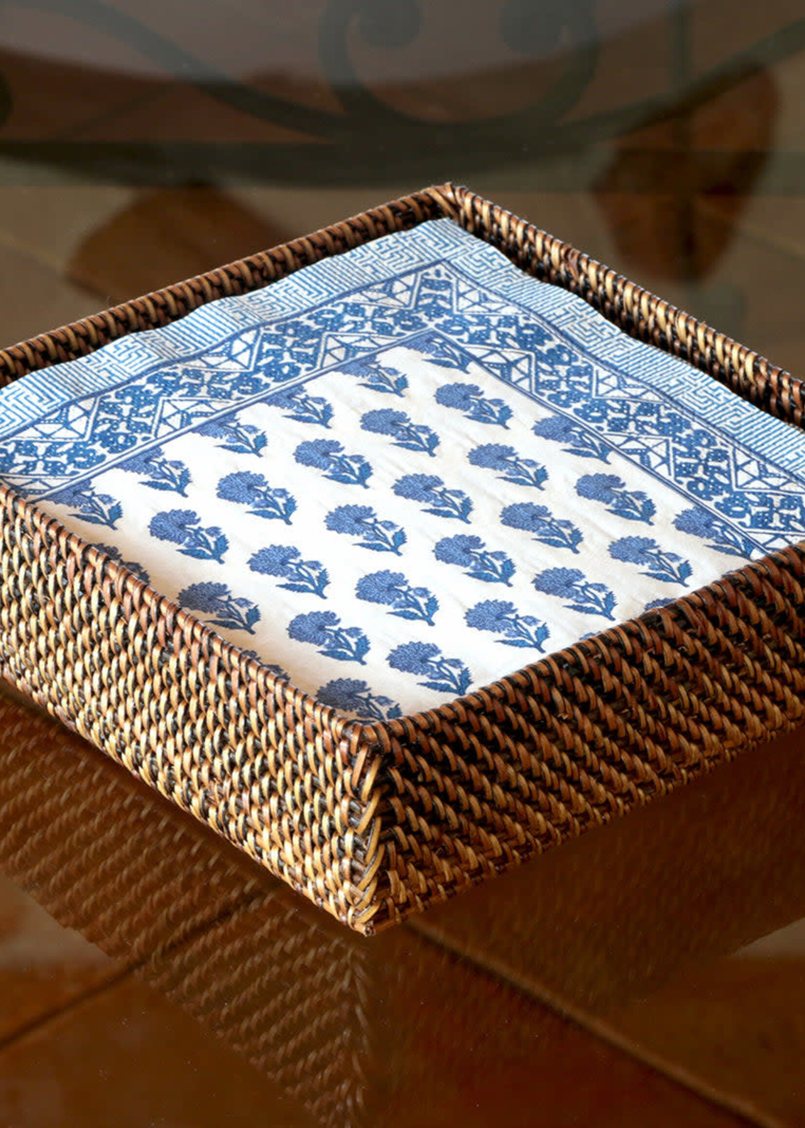 Woven Luncheon Napkin Holder
