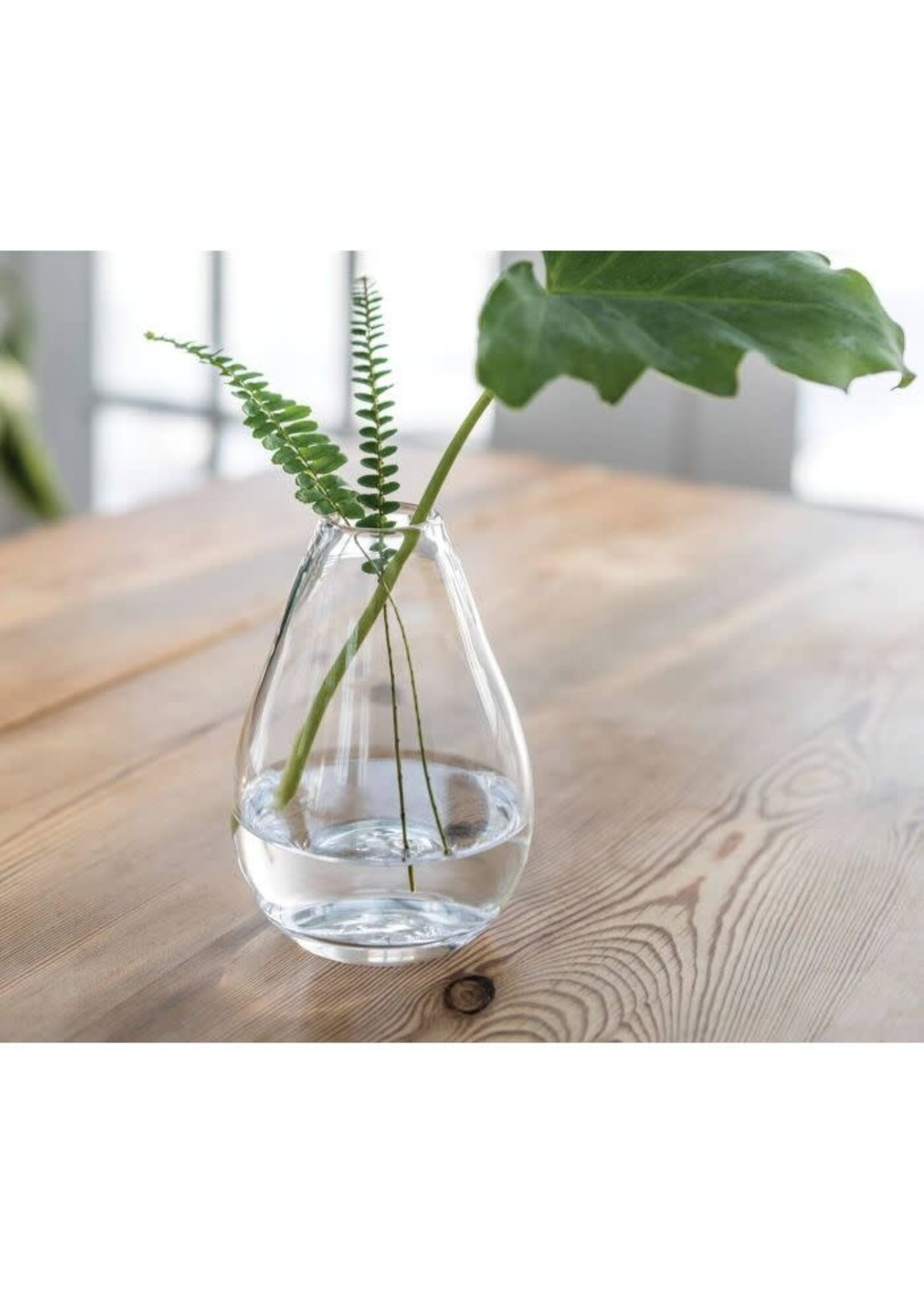 Simon Pearce Woodstock Bud Vase GB The Kitchen Table