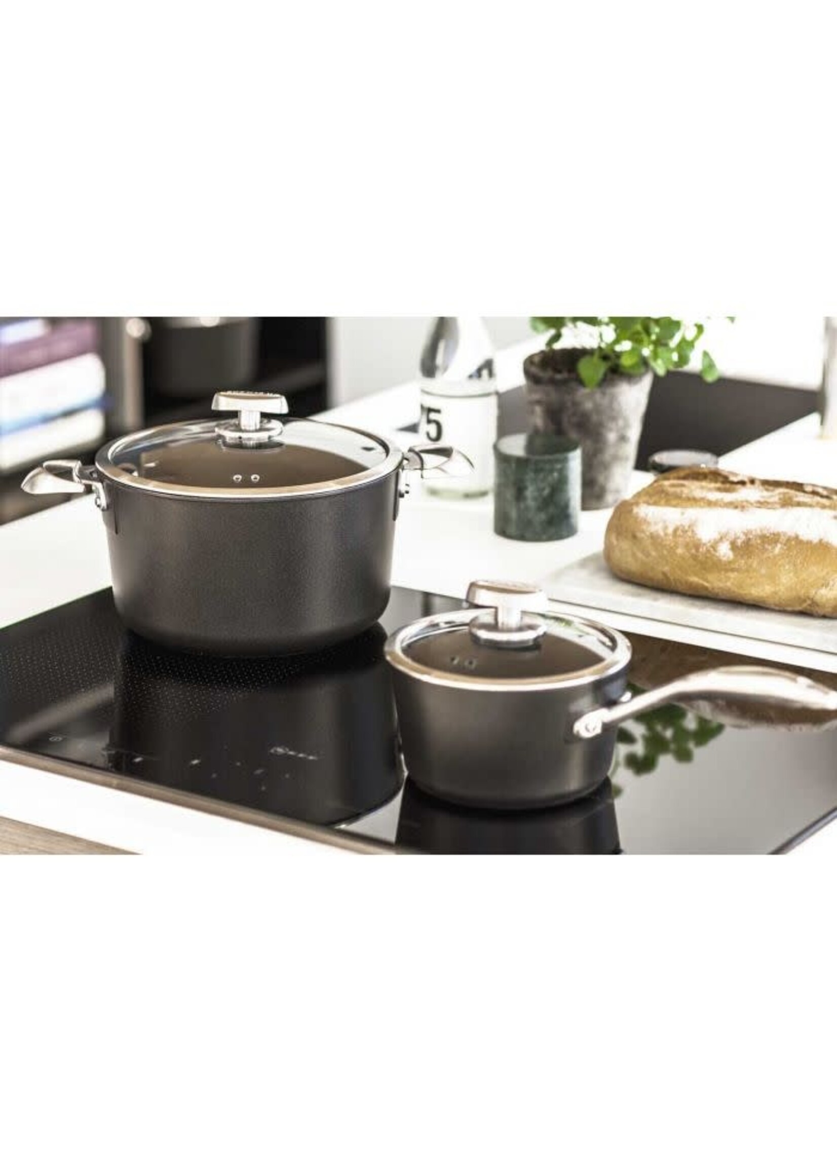 SCANPAN Pro IQ 6.5 Qt. Dutch Oven The Kitchen Table