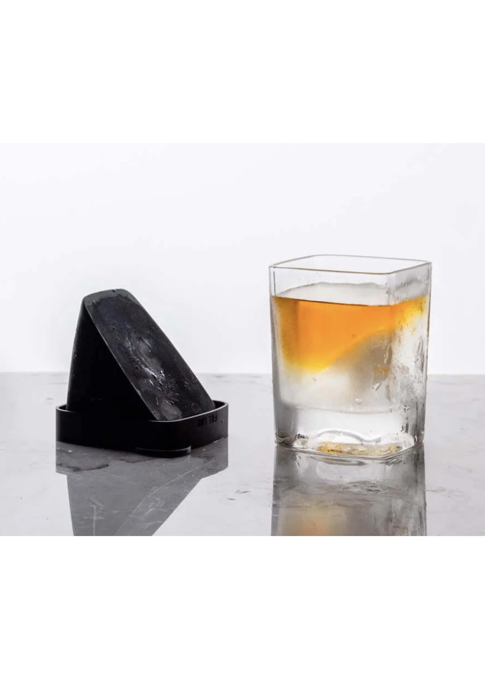 Whiskey Wedge, A Slanted Silicone Mold That Freezes Water Inside a