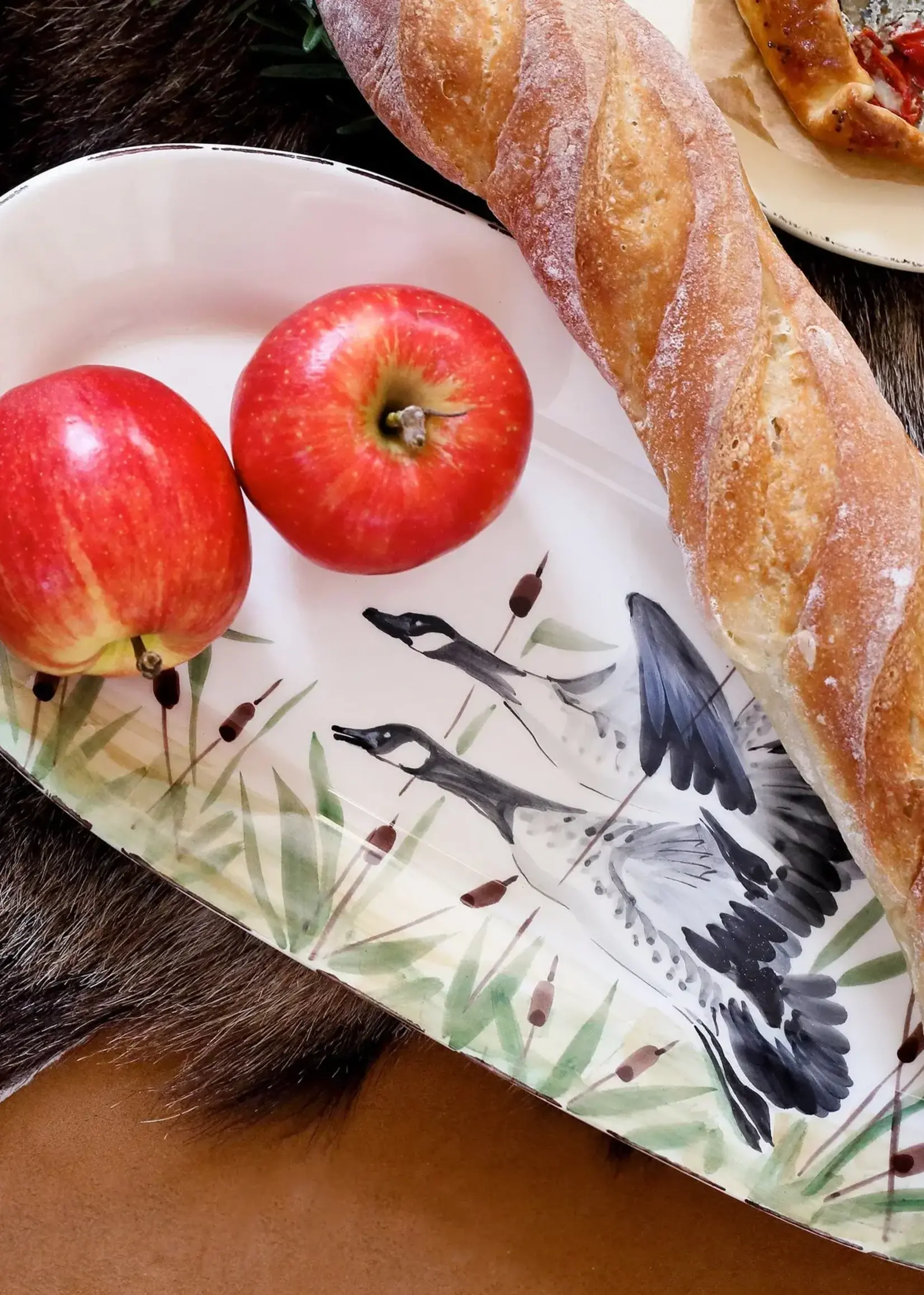 Vietri Wildlife Geese Small Oval Platter Retired 2024