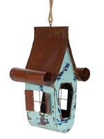 Victoria Birdhouse