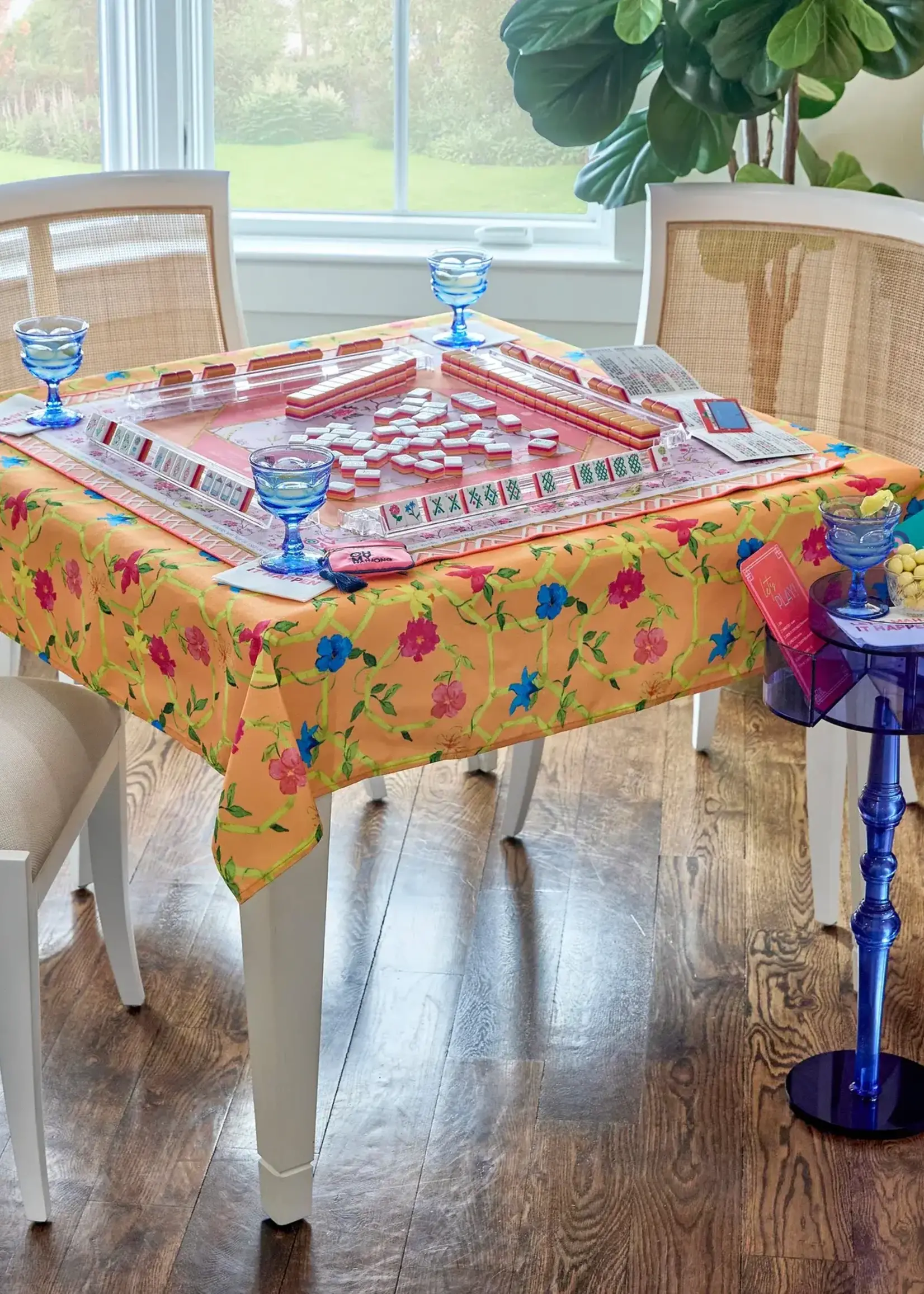 Oh My Mahjong Tablecloth : Bagua Blossom