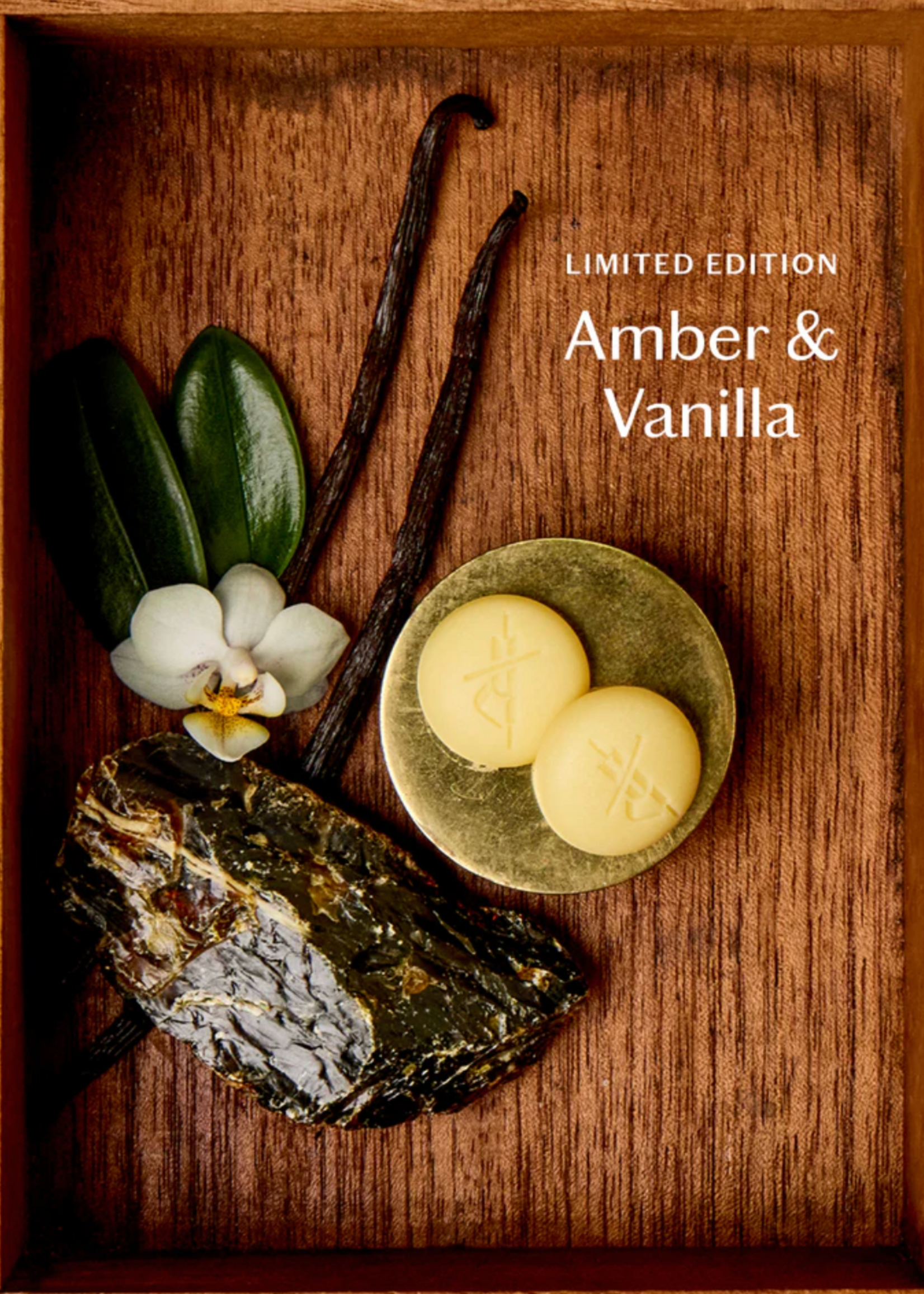 Kate McLeod Amber & Vanilla Pebble Deep Moisturizing Bath & Shower Oil