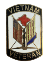 Vietnam Veteran Lapel Pin (US and Vietnam Crossed Flags)