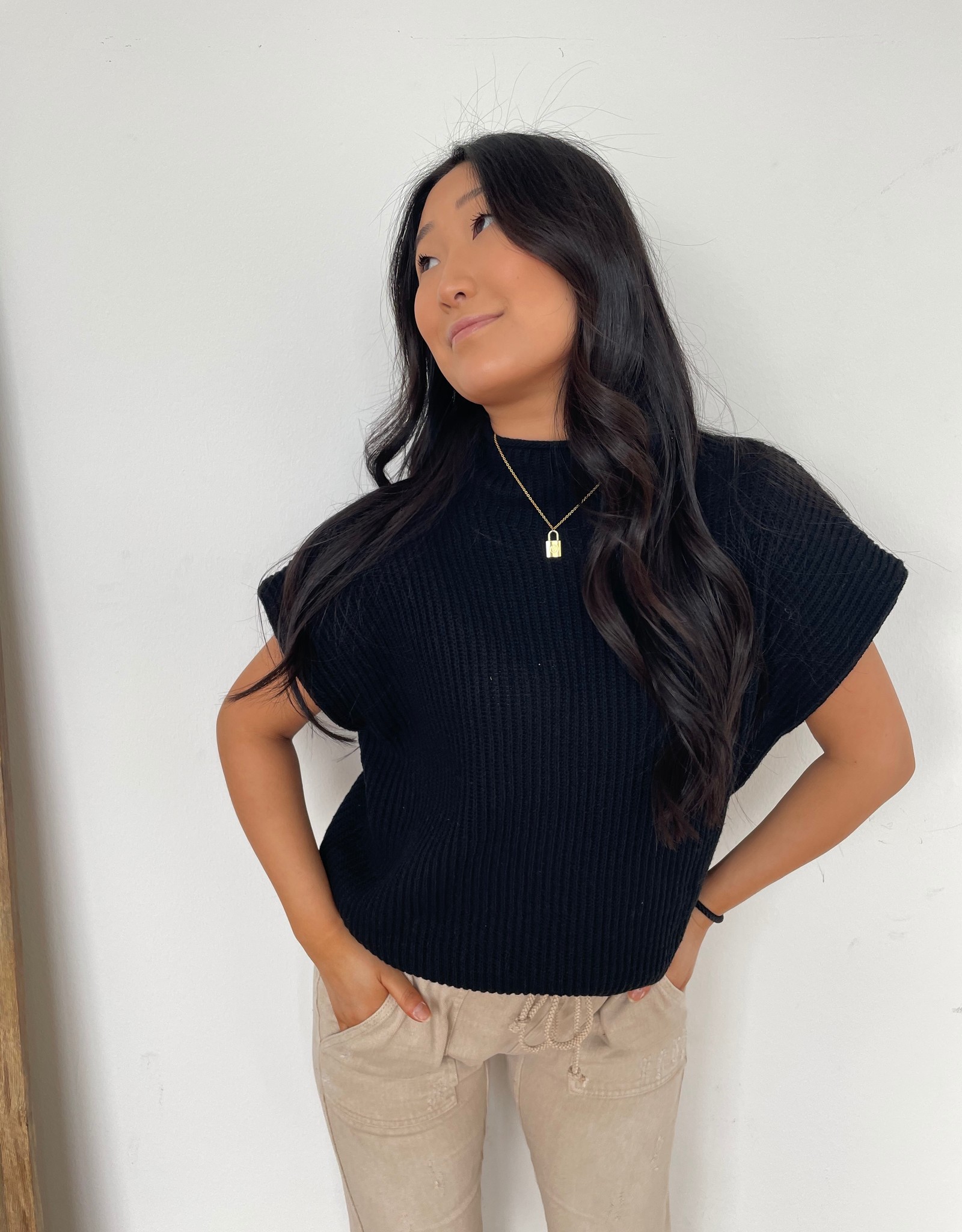 Hemi Sweater Vest - Women's Clothing 