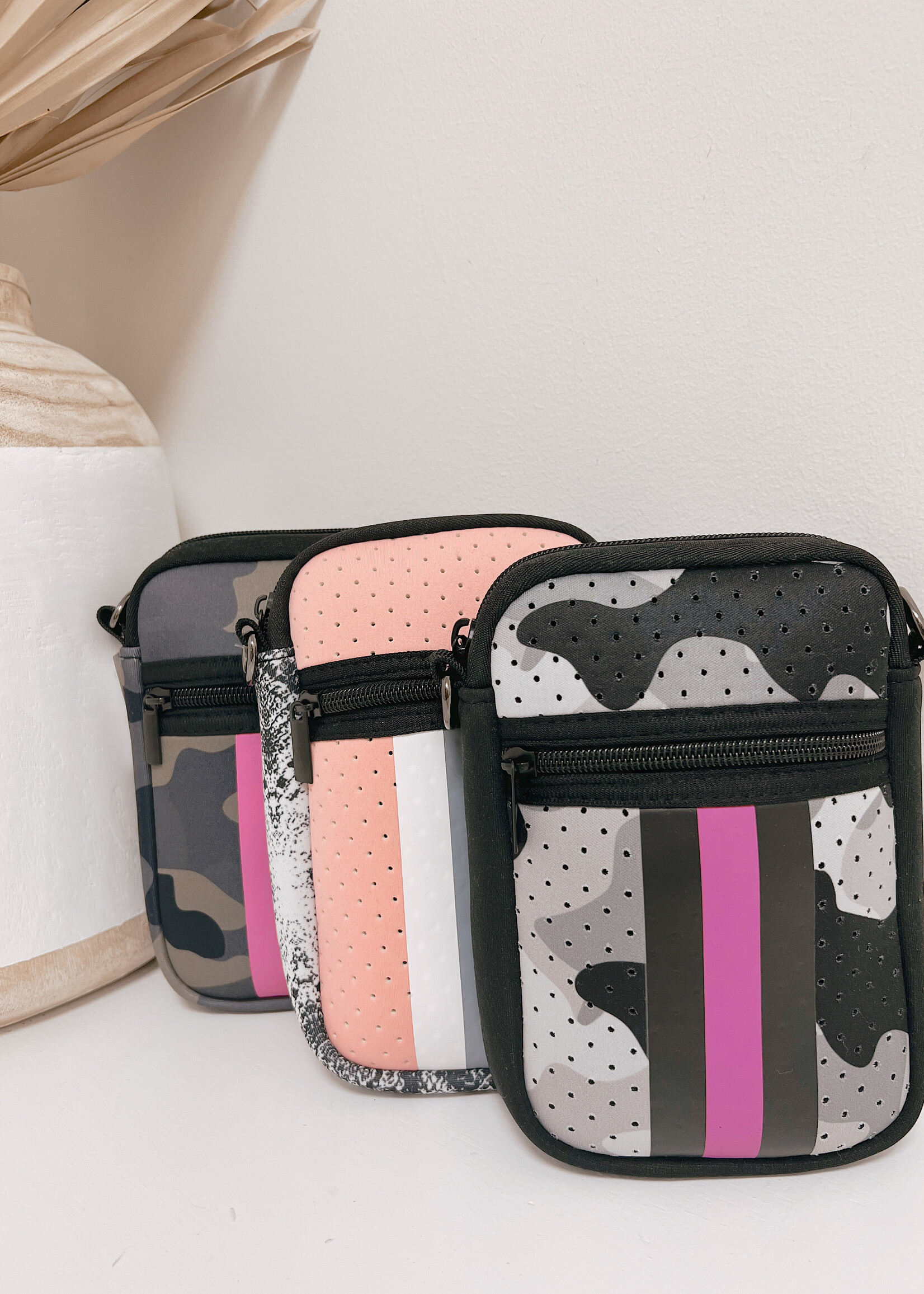 The GiGi Cellphone Crossbody