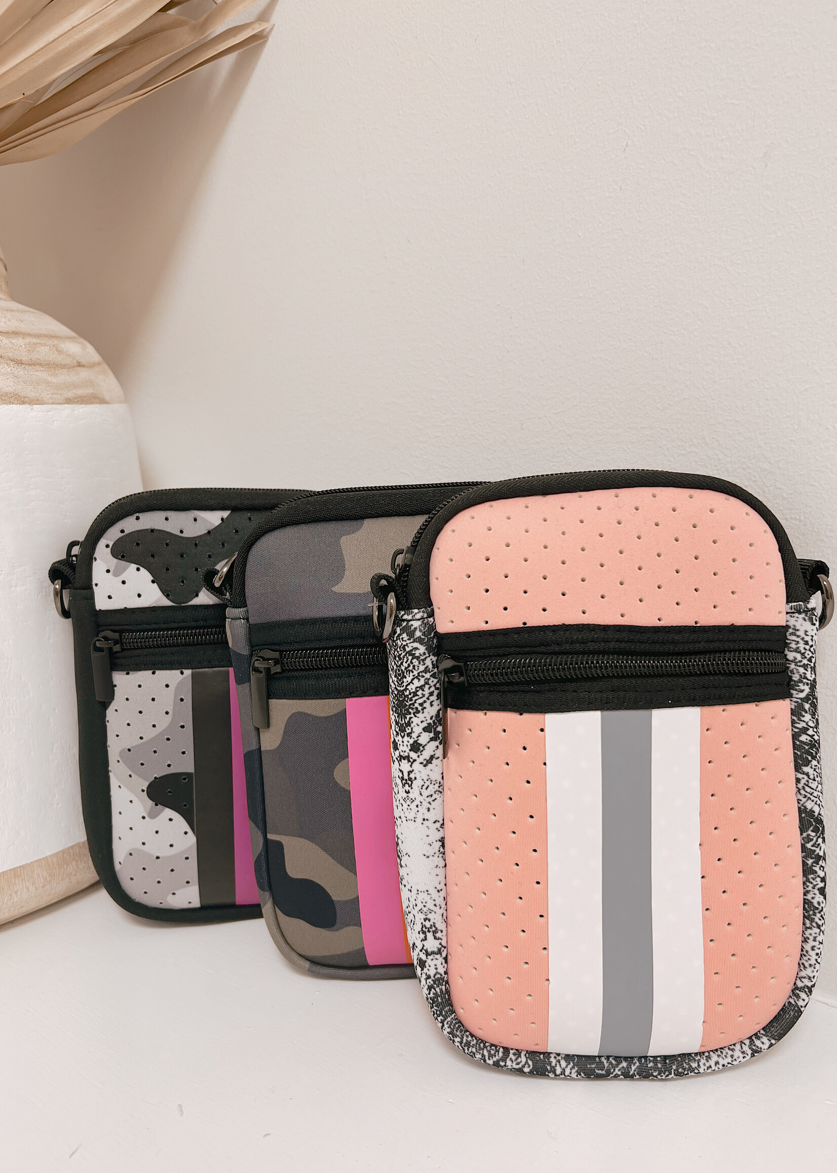 The GiGi Cellphone Crossbody