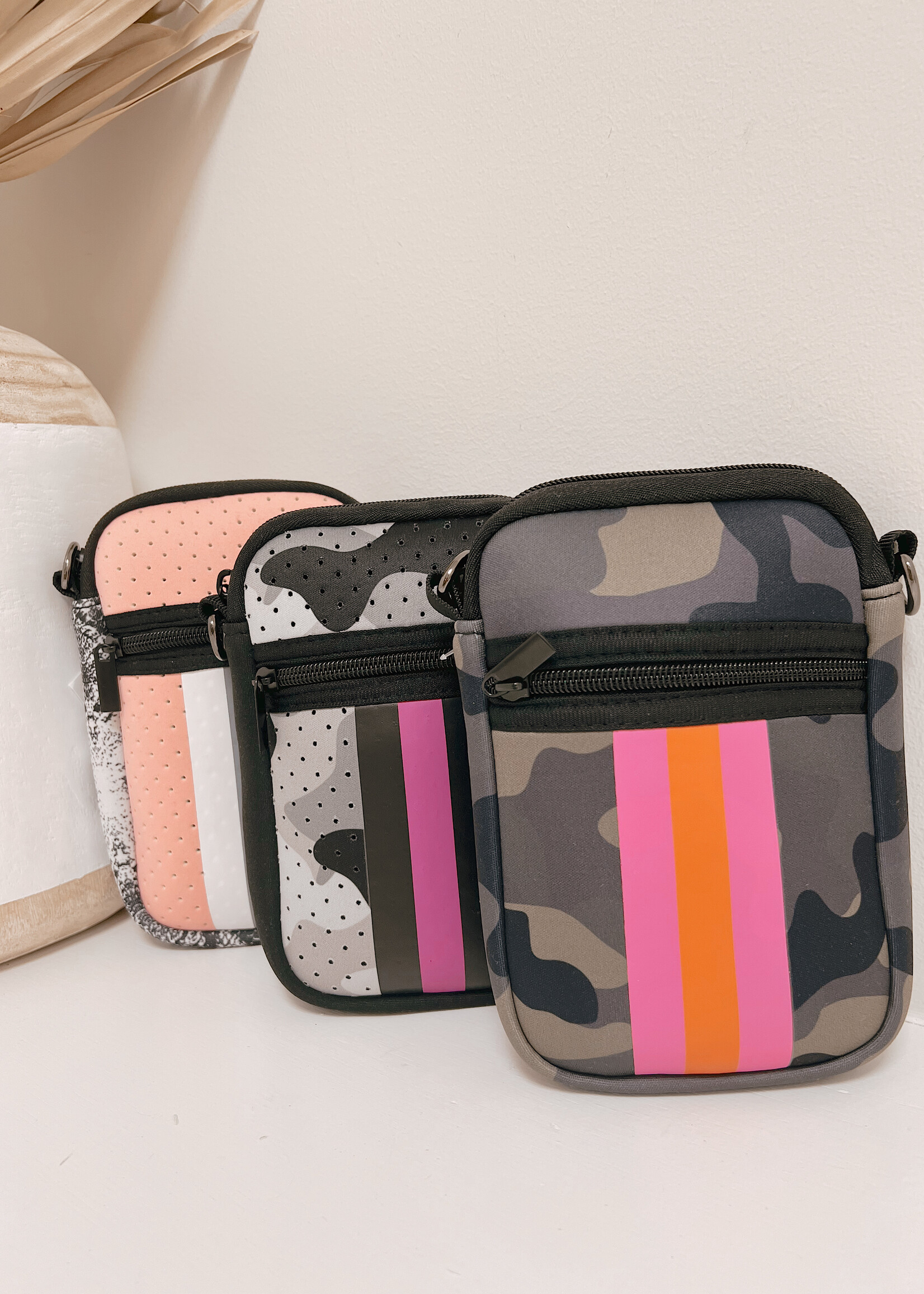 The GiGi Cellphone Crossbody