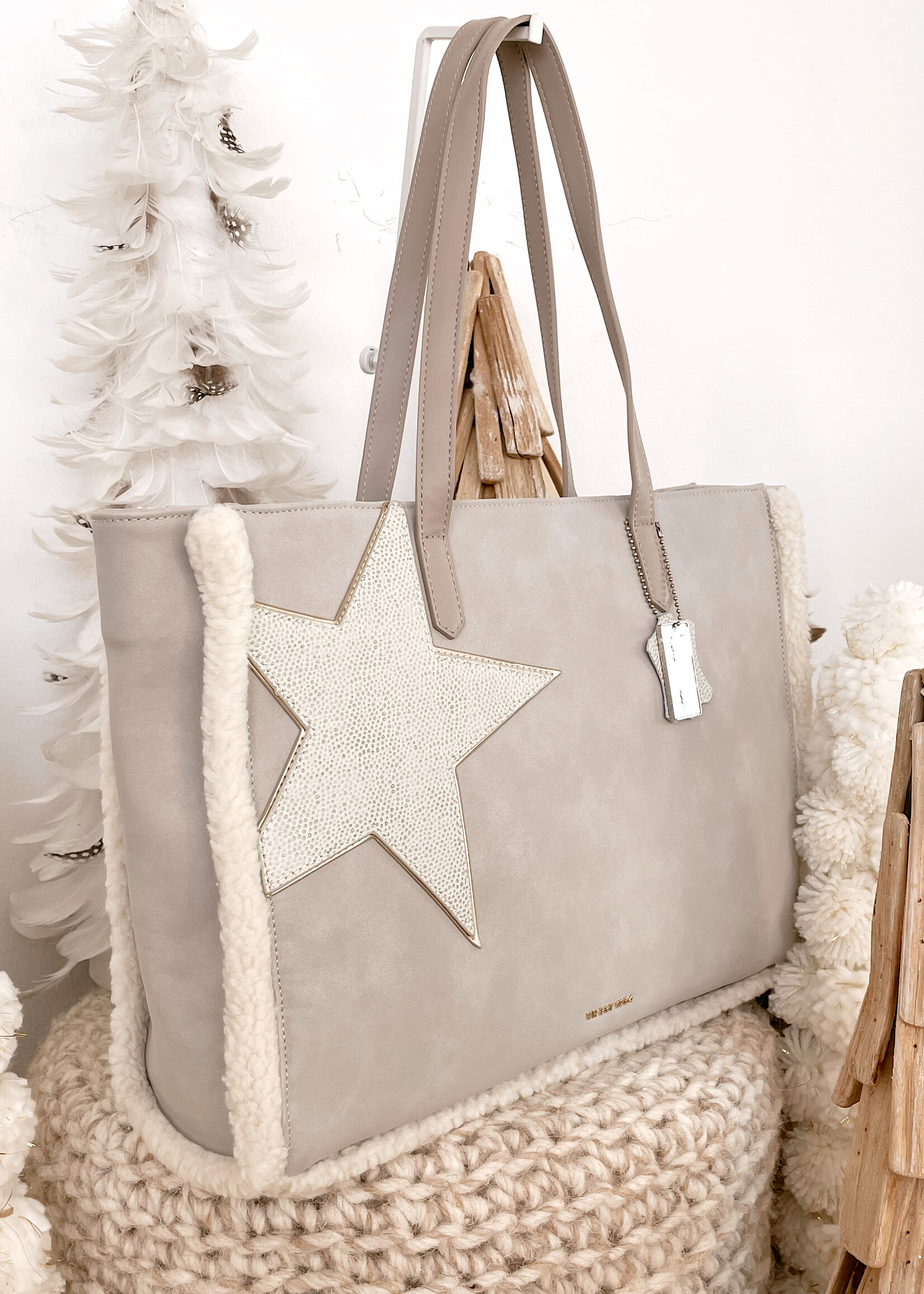 VH Katie Fur Star Tote Bag