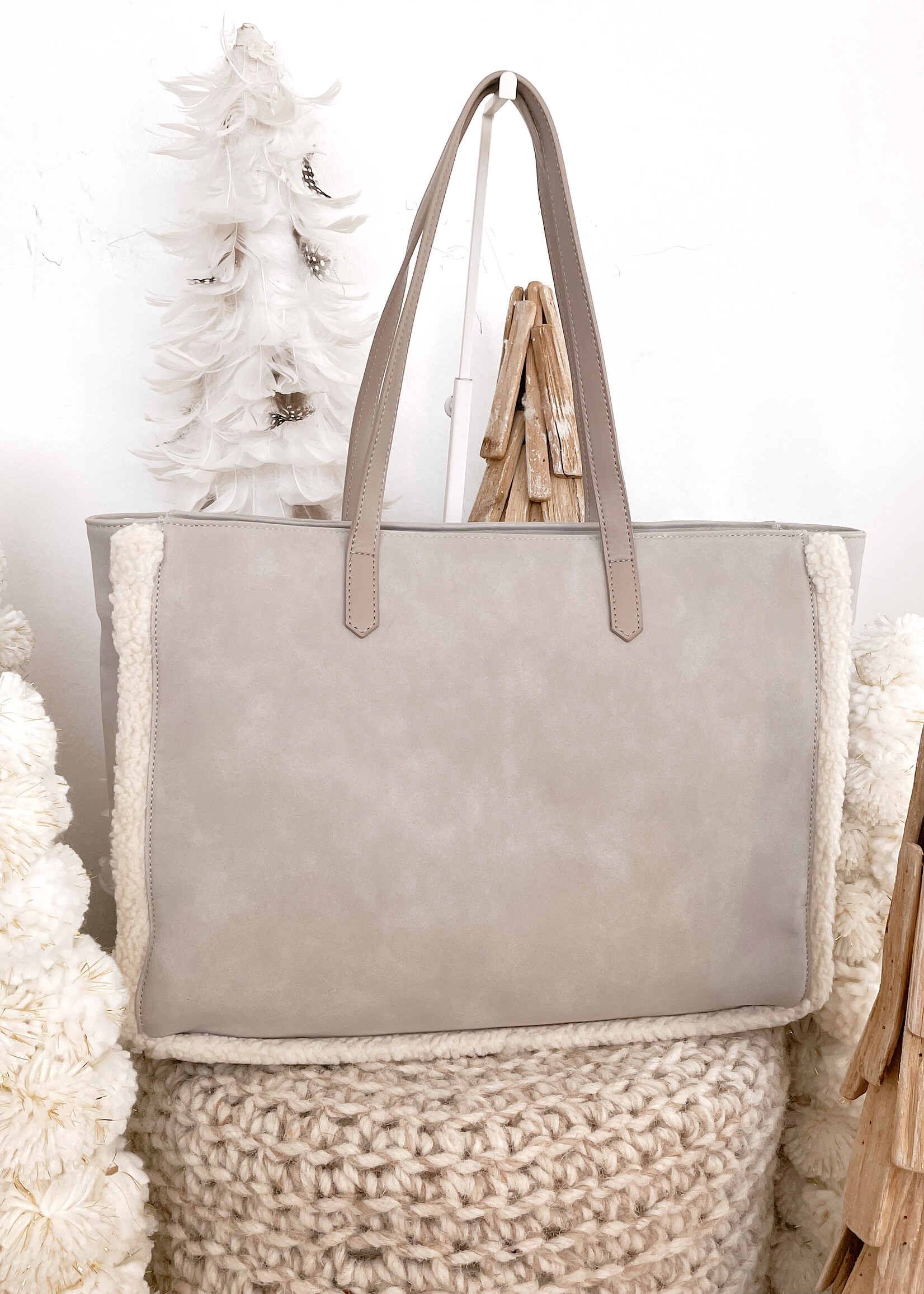 VH Katie Fur Star Tote Bag