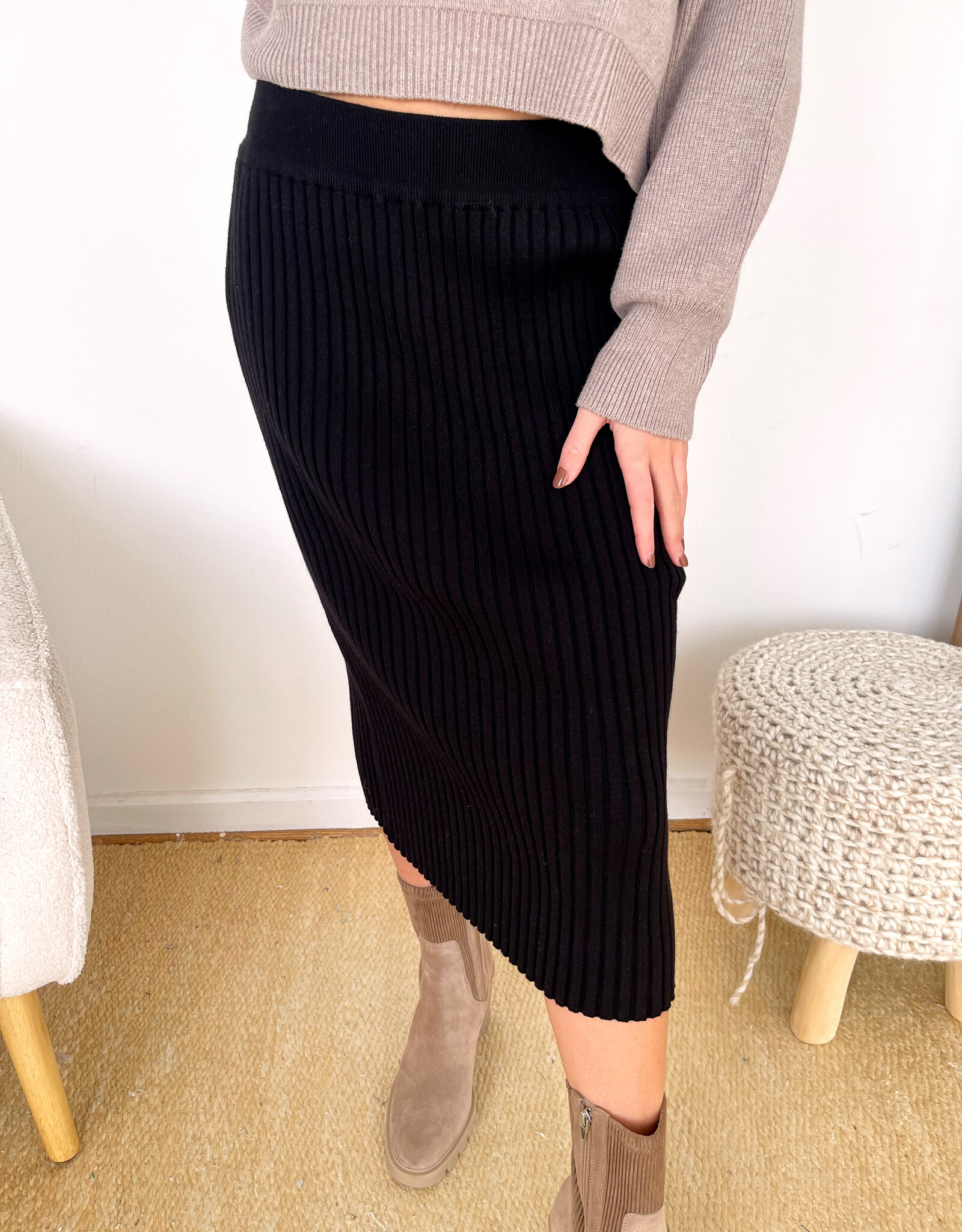 Rib-knit skirt