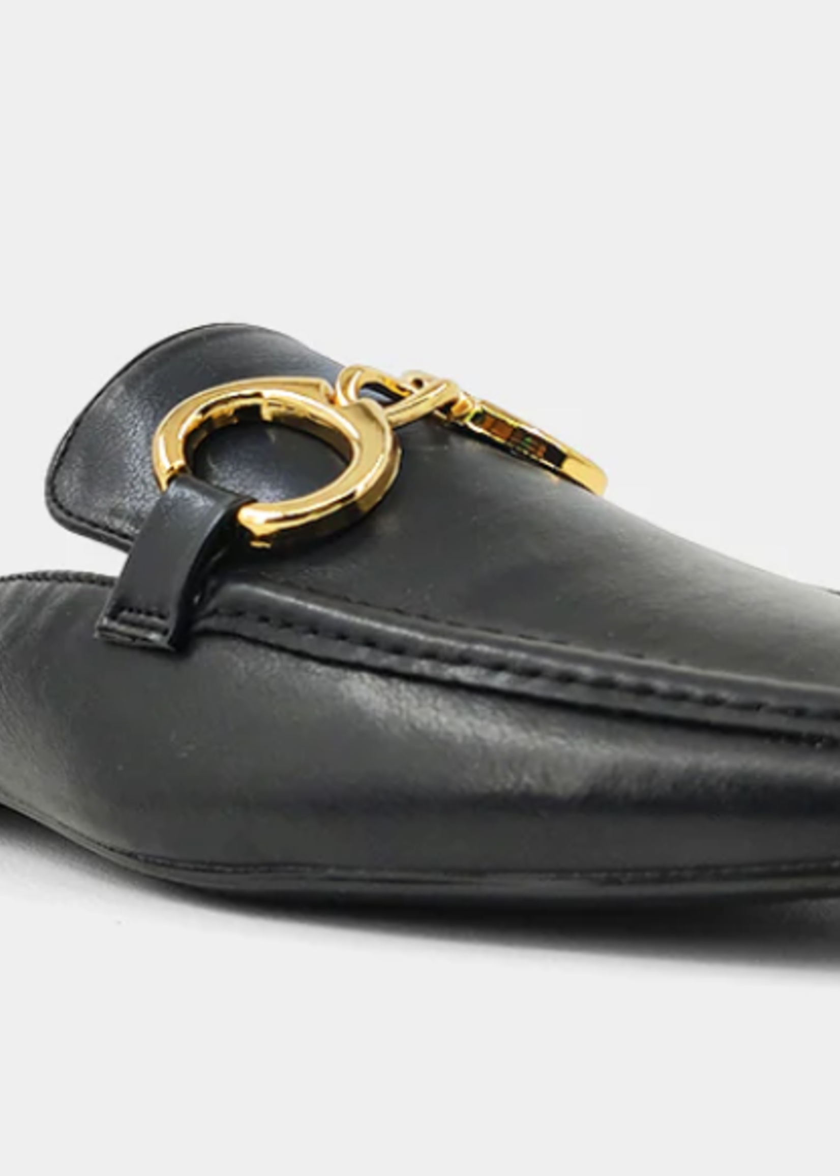 Andromeda Loafers