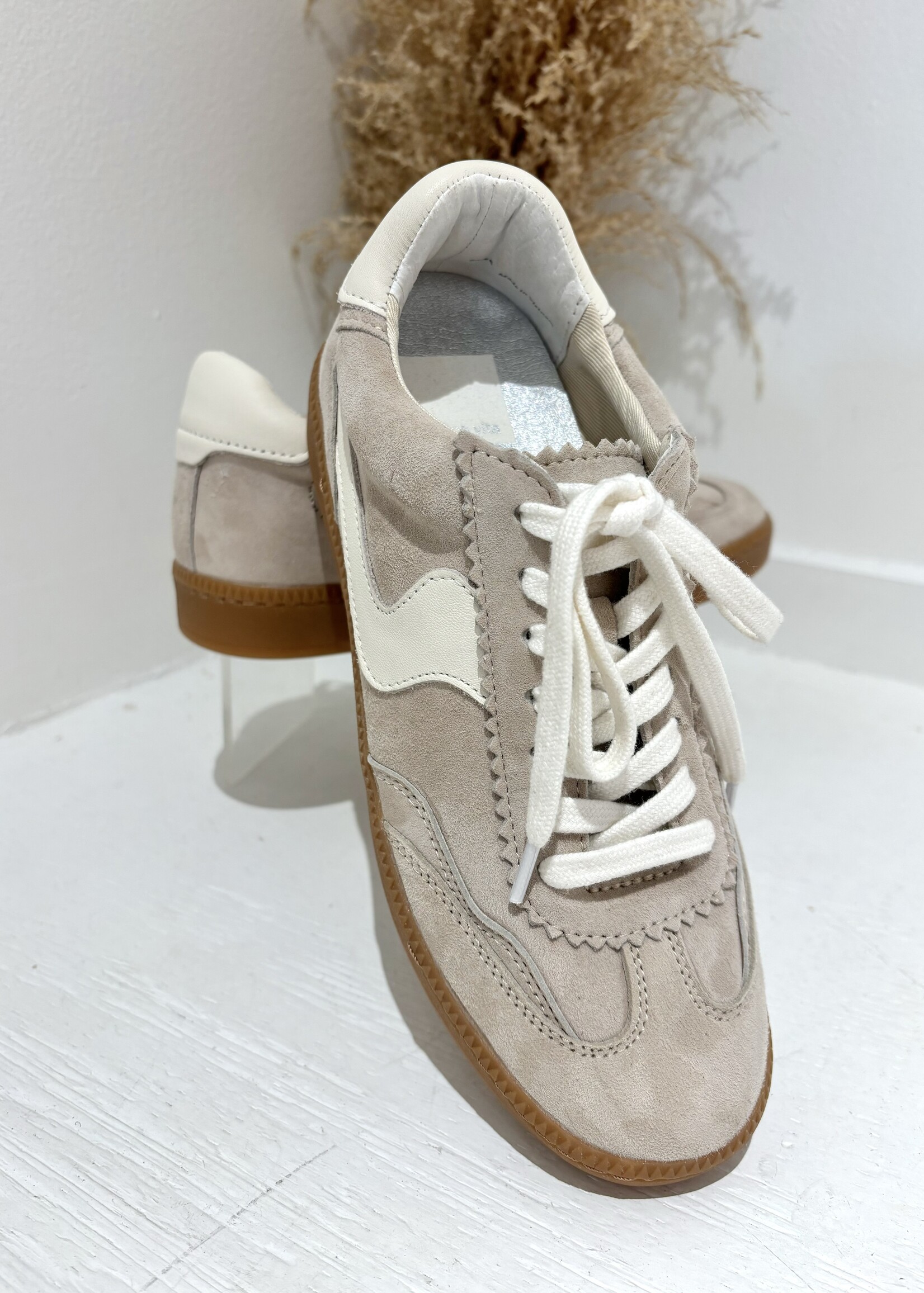 Dolce Vita Notice Sneakers