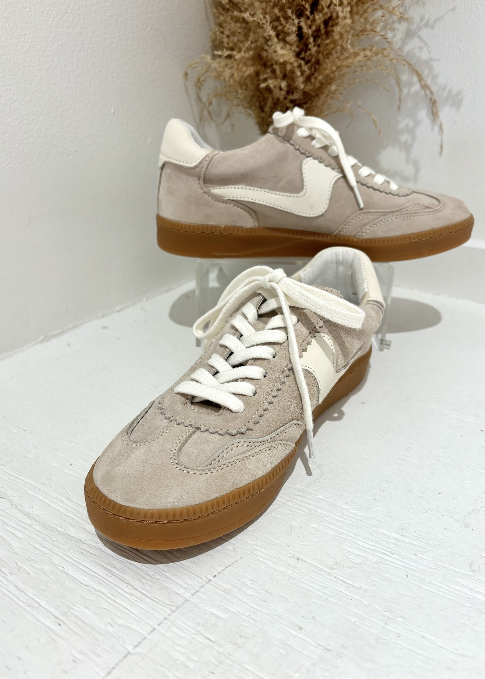 Dolce Vita Notice Sneakers