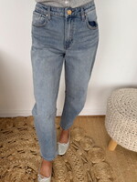 Ashley High Rise Slouchy Barrel