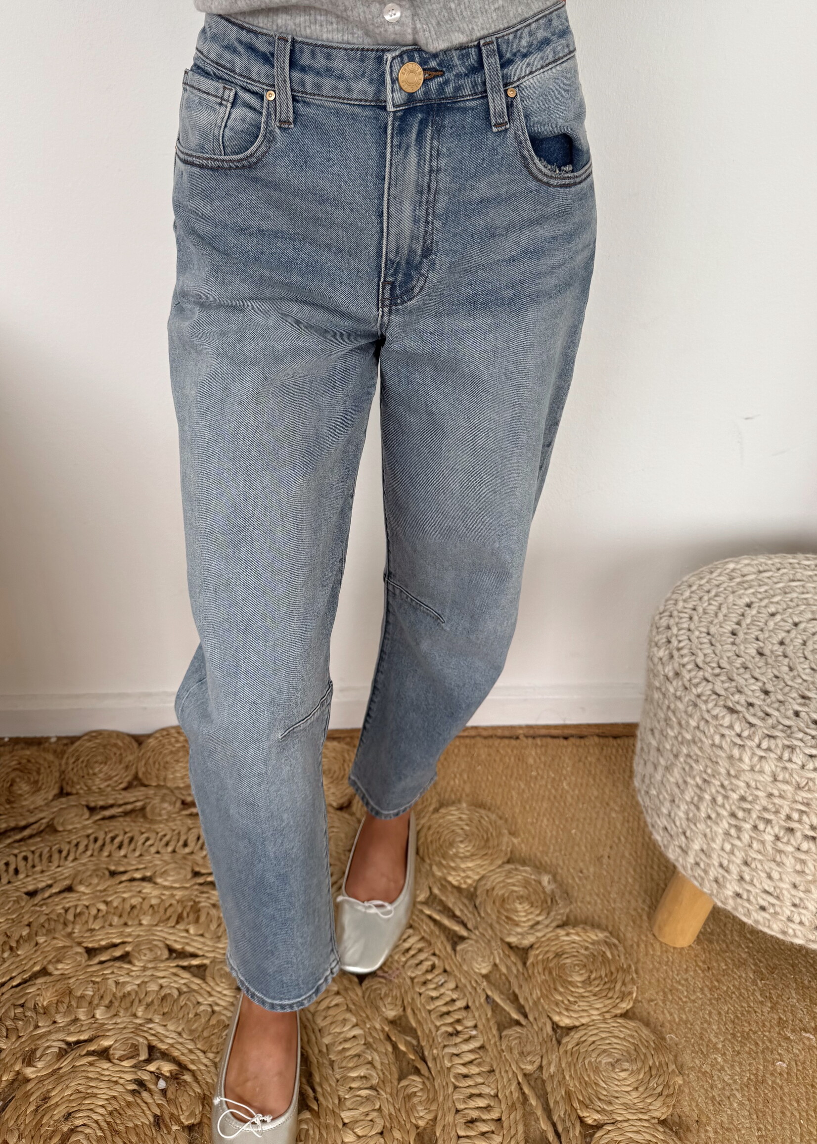 Ashley High Rise Slouchy Barrel
