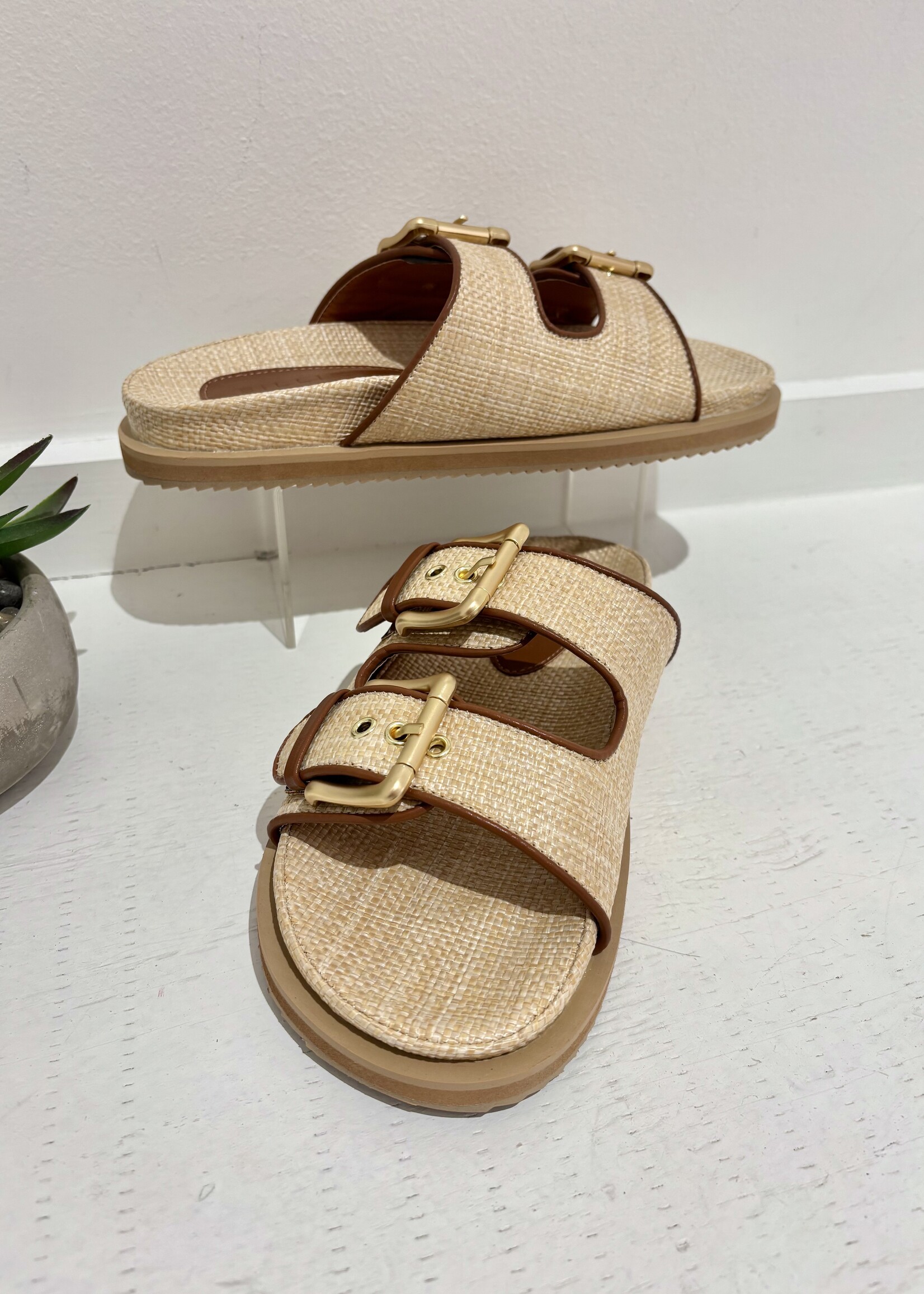 Tenzin Sandal