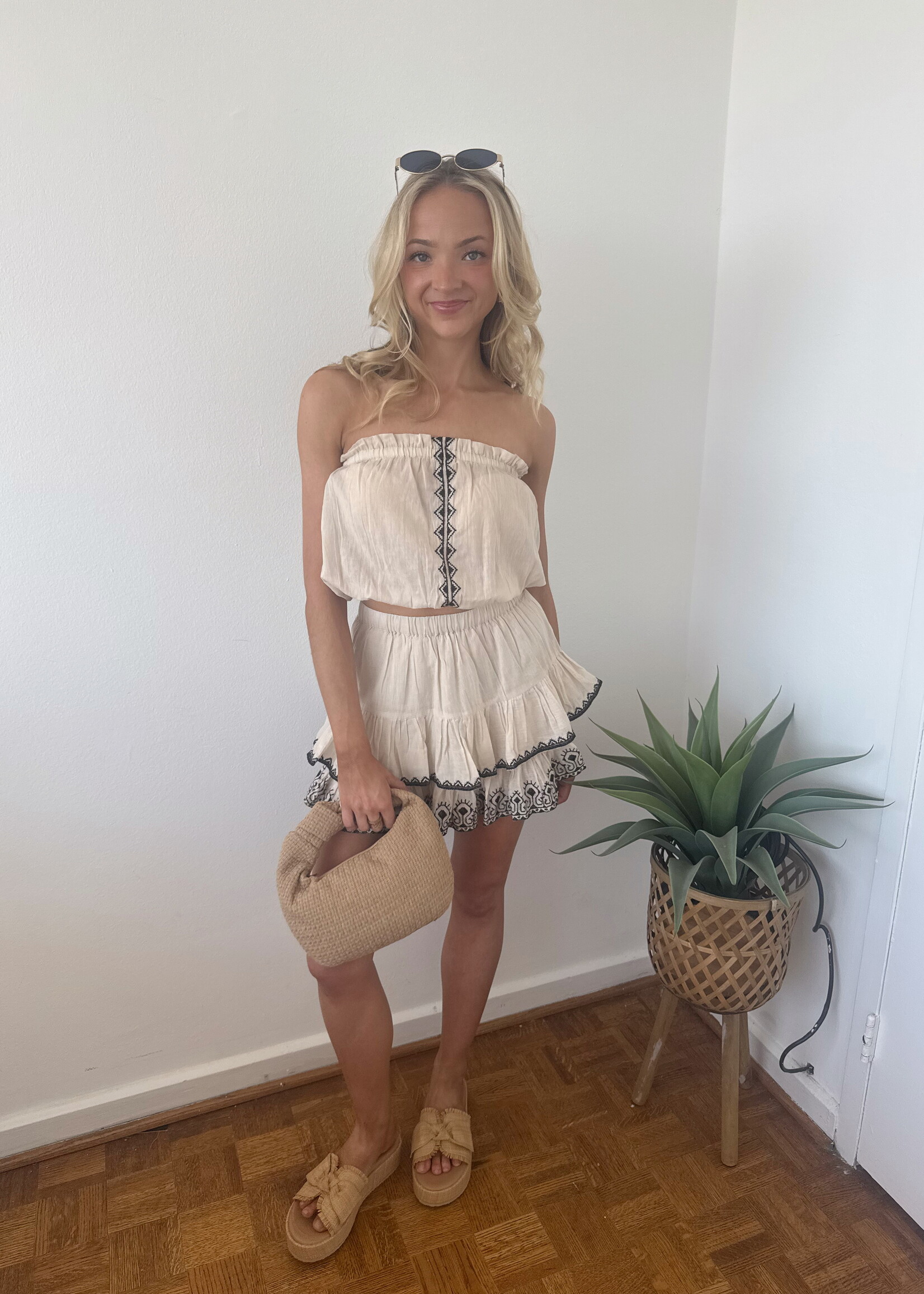 Saylor Embroidered Strapless Top