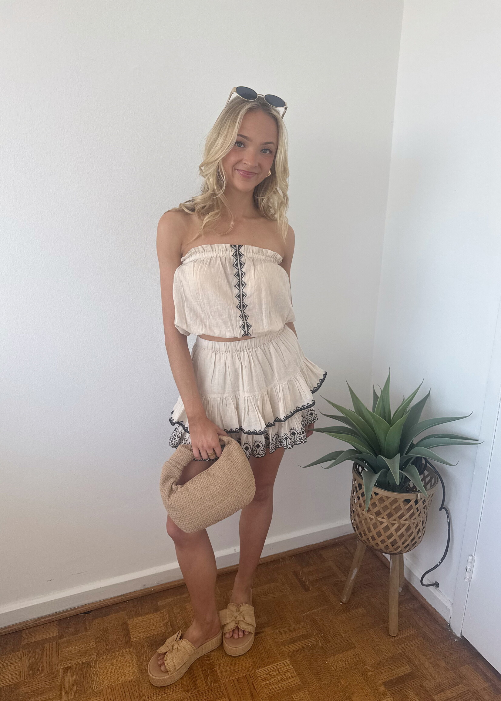 Saylor Embroidered Strapless Top