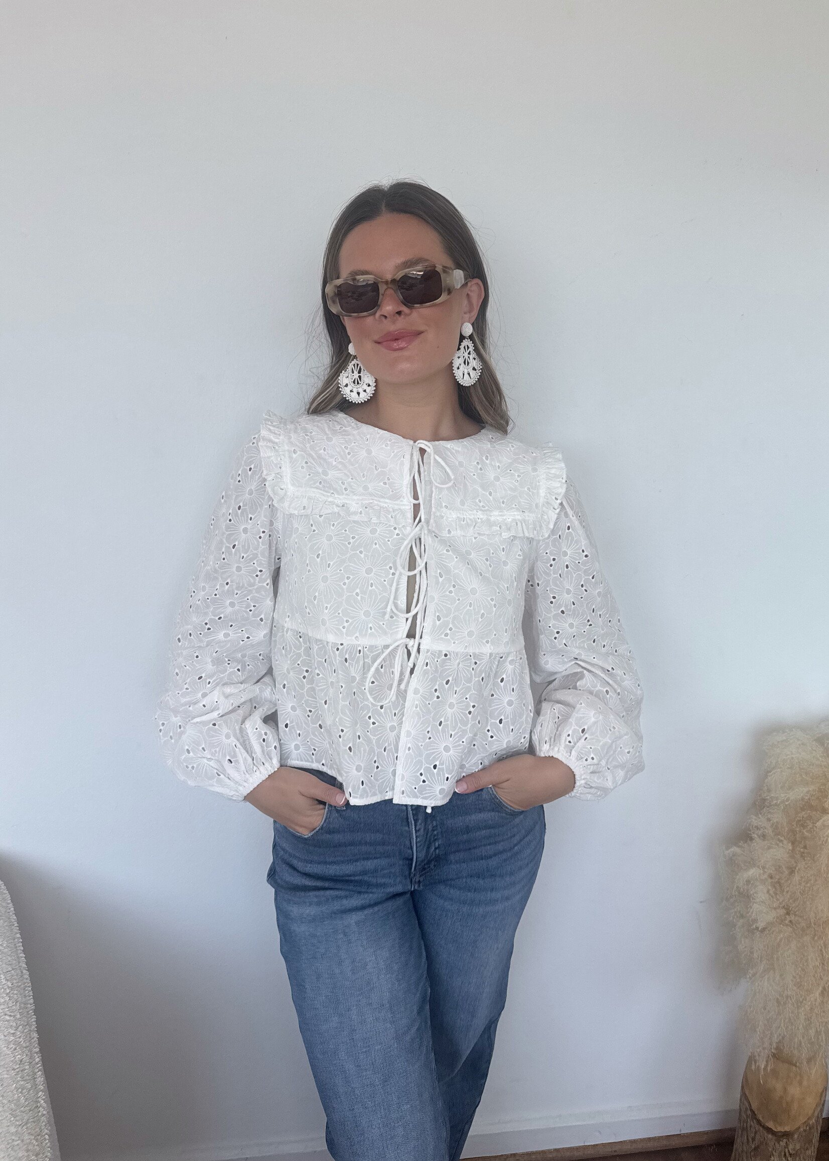 Breslin Eyelet Peter Pan Collar Top