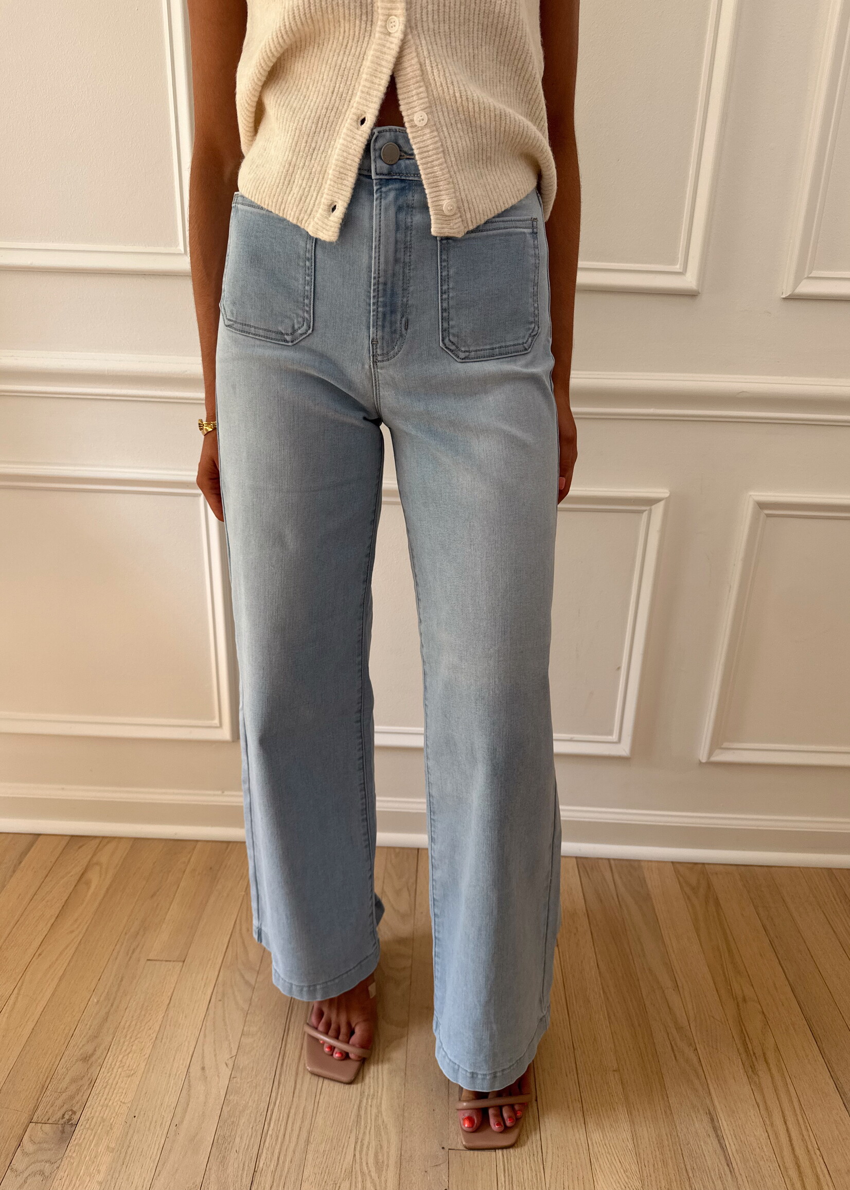 Candace Mini Patch Pocket Wide Jean