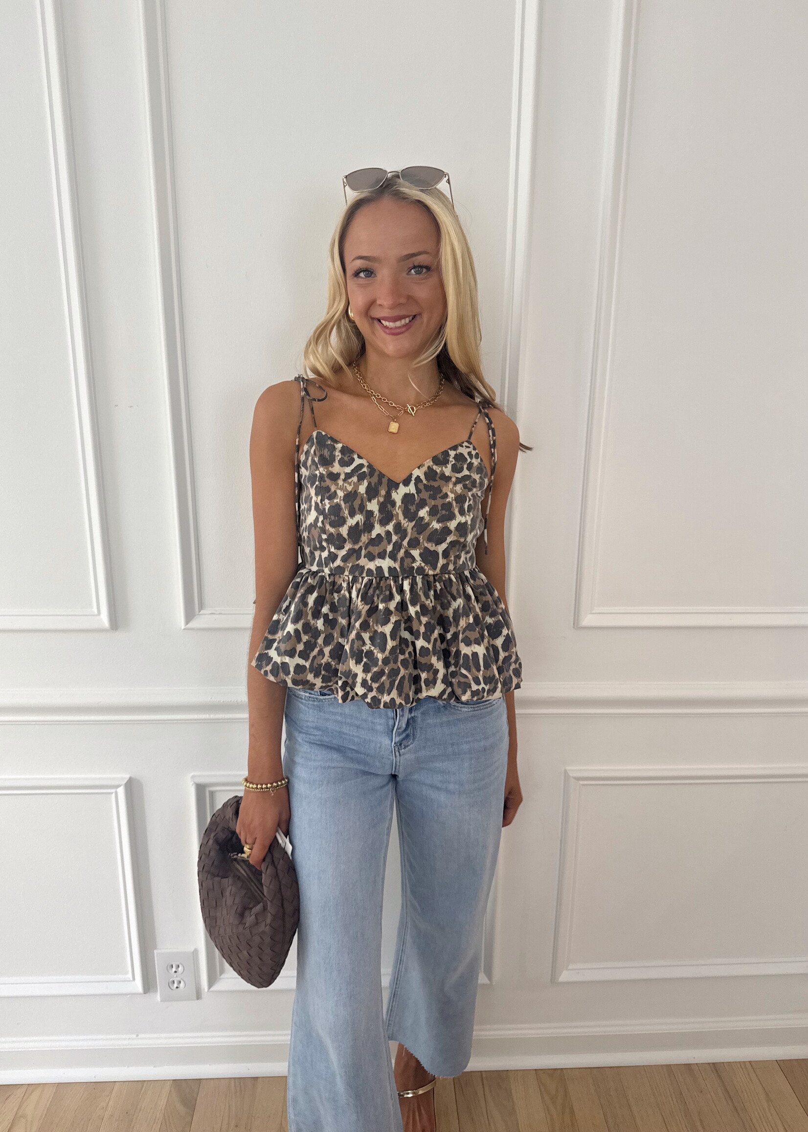 Araya Balloon Bottom Top