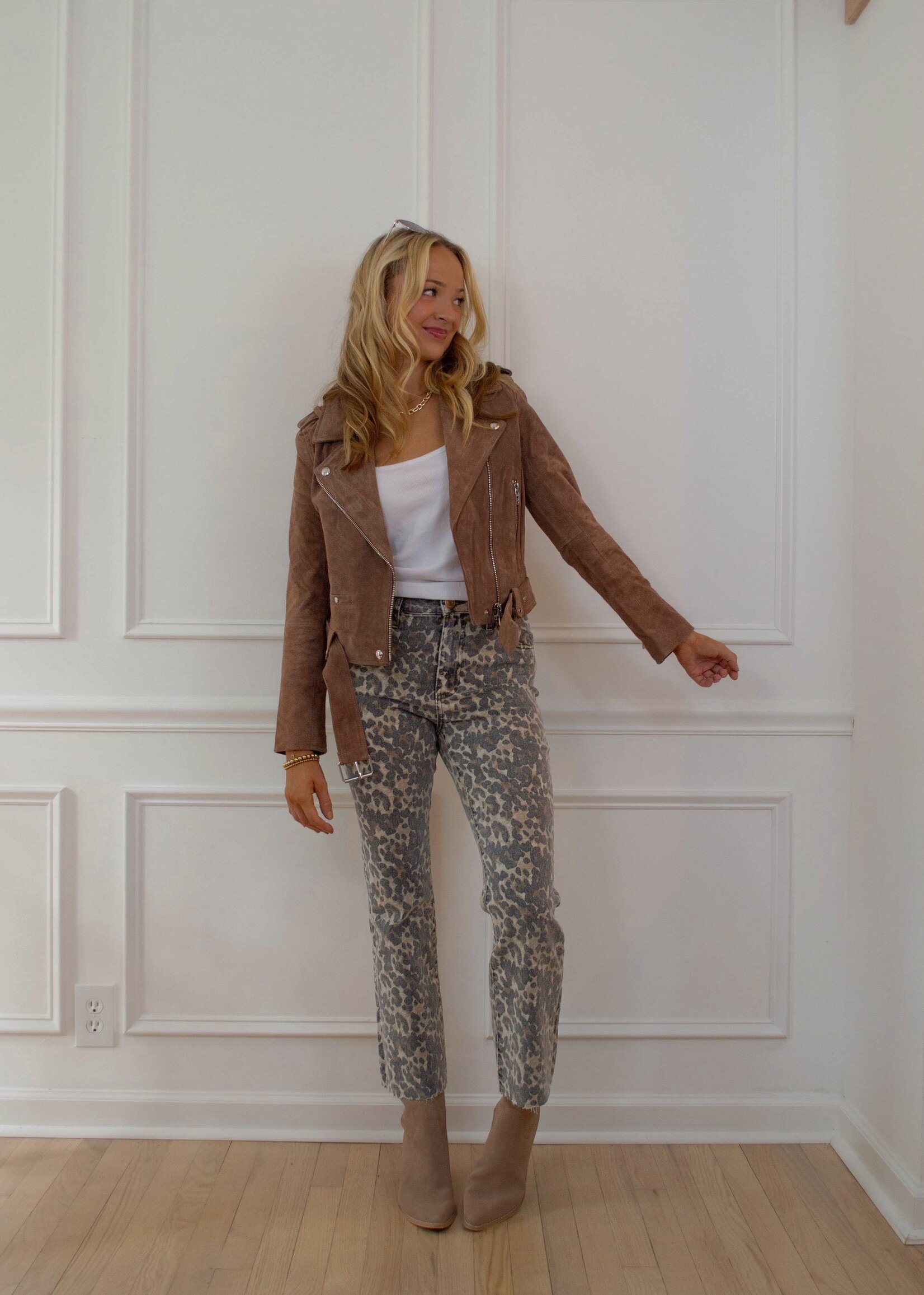 Caledonia HR Vintage Straight Jeans