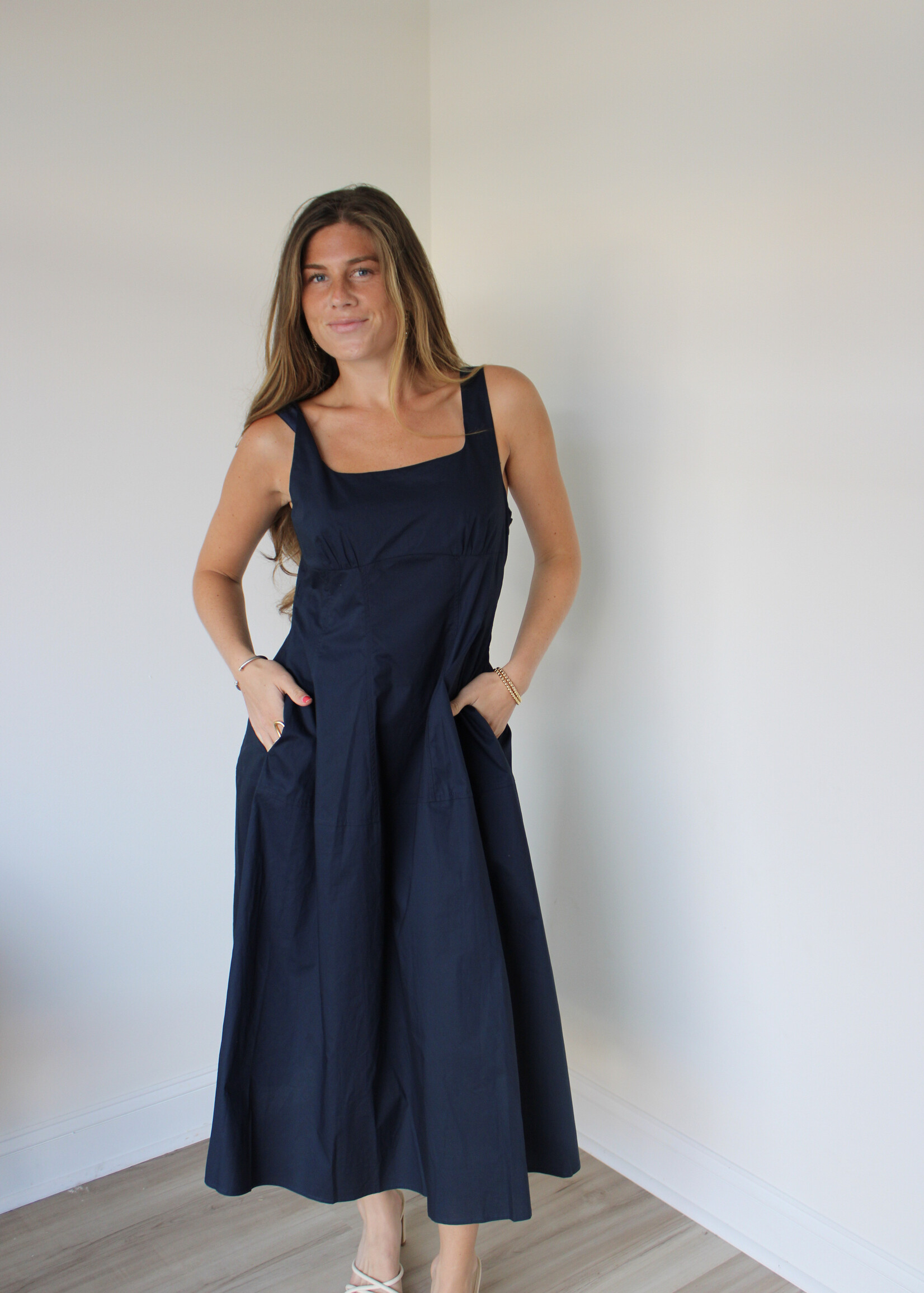 Alicia Square Neck Midi Dress