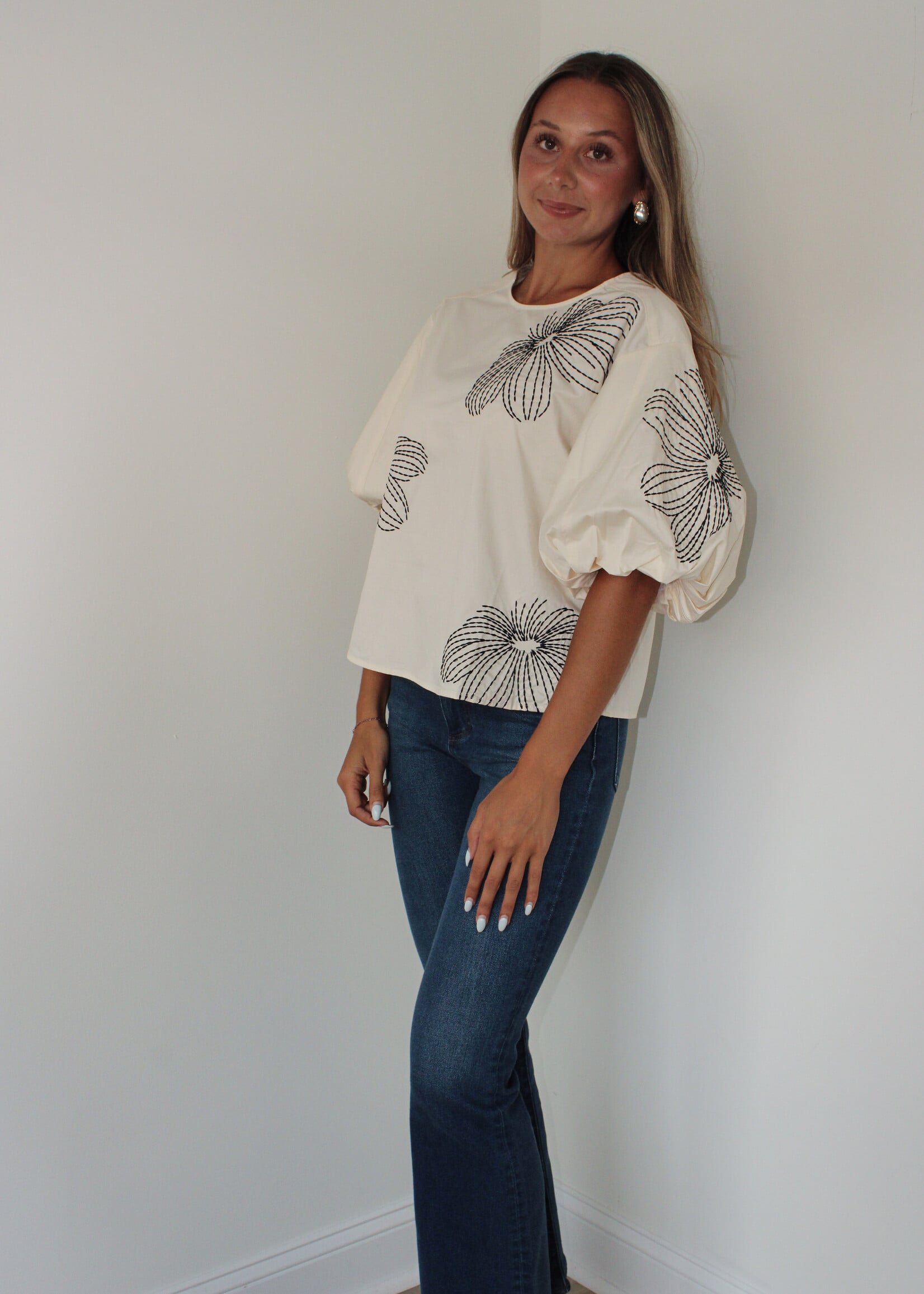 Ellison Embroidered Puff Sleeve Top